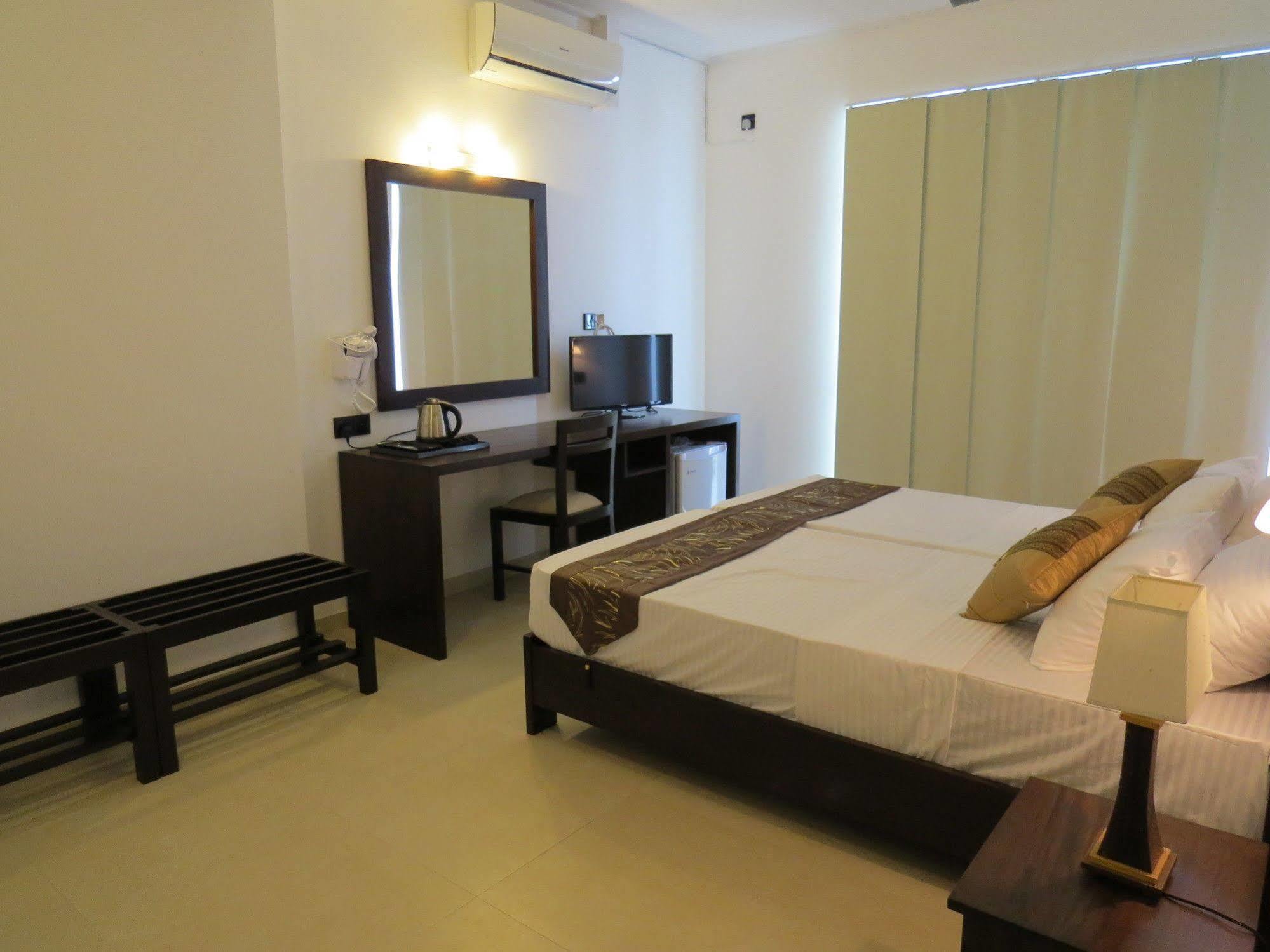 Chapelton House Bed & Breakfast Colombo Exterior foto